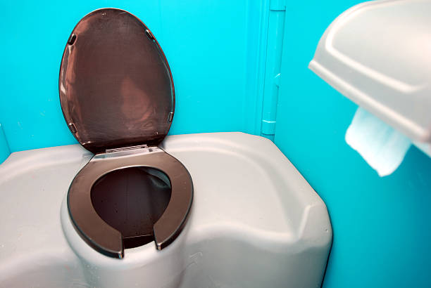 Best Affordable portable toilet rental  in Philippi, WV